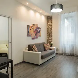 Apartament Dimora, Mediolan